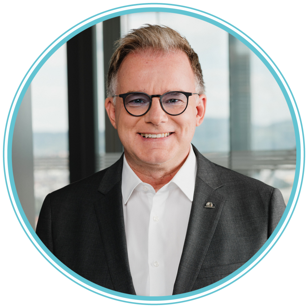 Dr. Peter Humer